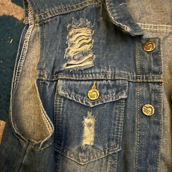 Jean jacket - Picture 3 of 6